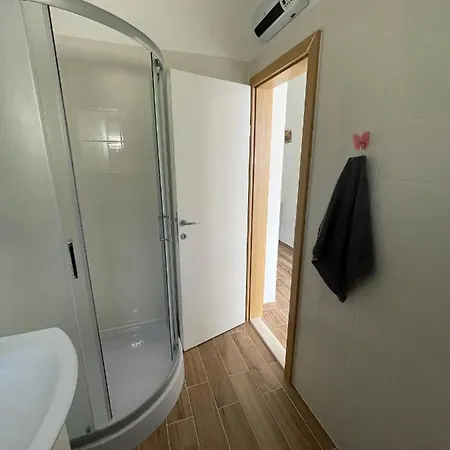 דירה Apartman 2, Parking *