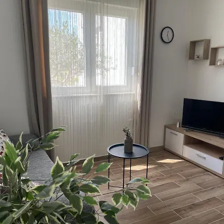 Apartman 2, Parking דירה