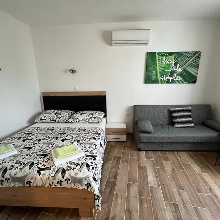 דירה Apartman 2, Parking