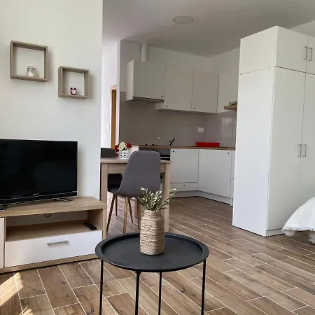 Apartman 2, Parking Apartment *